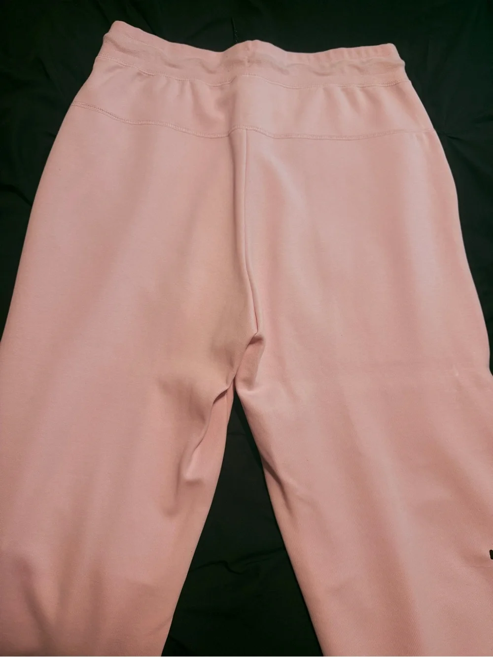 Nike Women’s Light Pink Full-Zip Tech sweatsuit